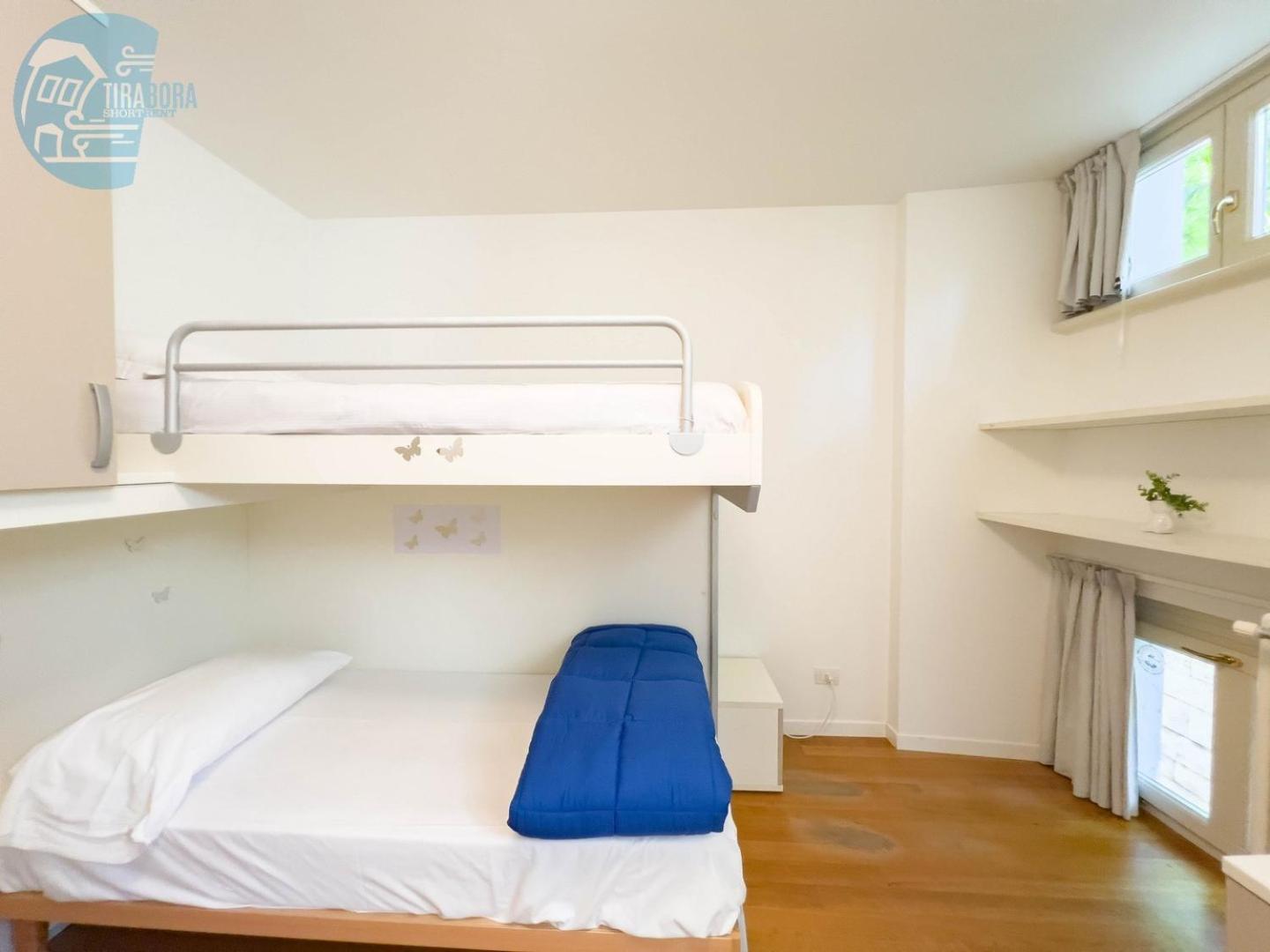Ferienwohnung Cattedrale 5 Tirabora Short Rent Triest Exterior foto