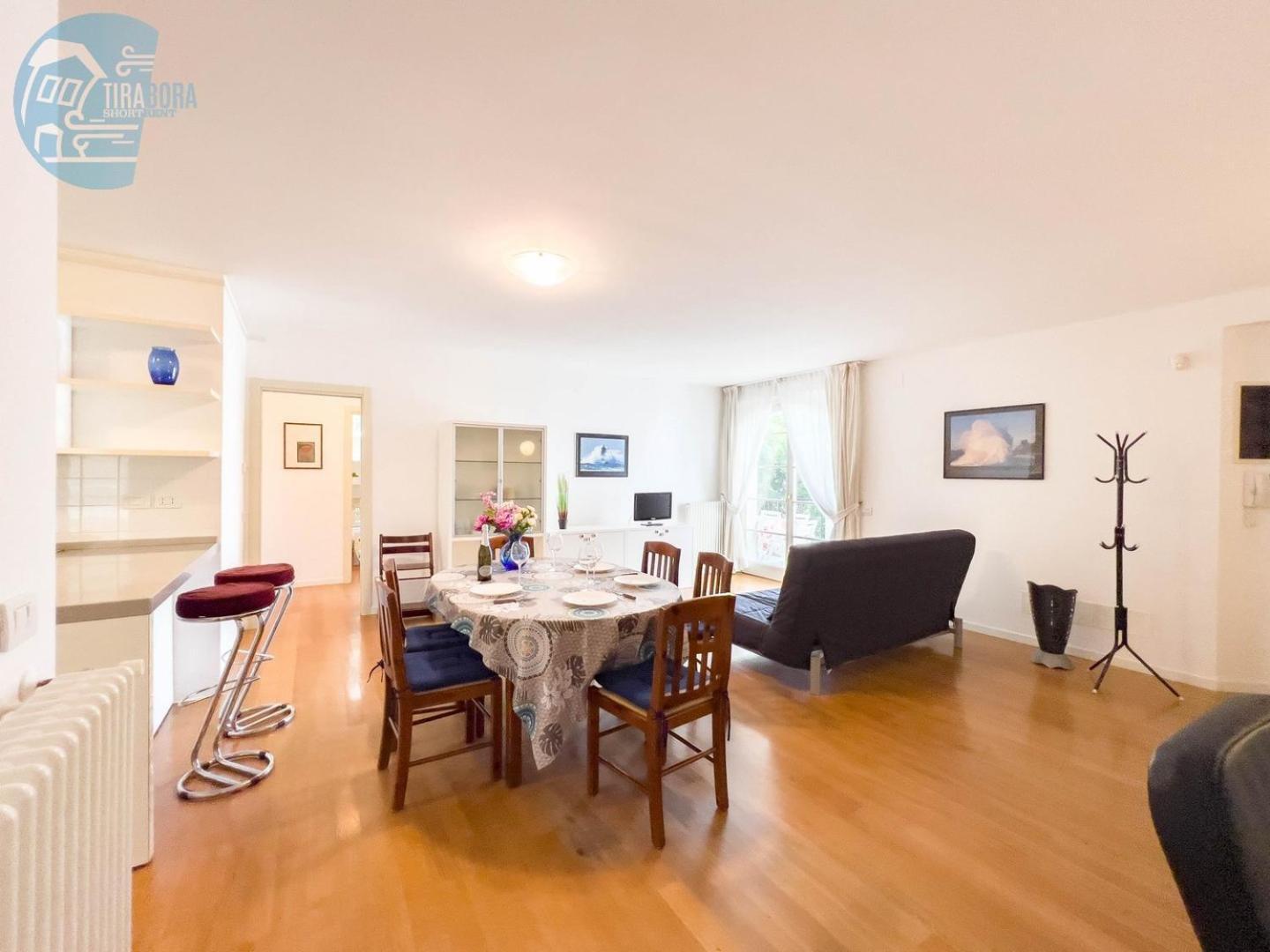 Ferienwohnung Cattedrale 5 Tirabora Short Rent Triest Exterior foto