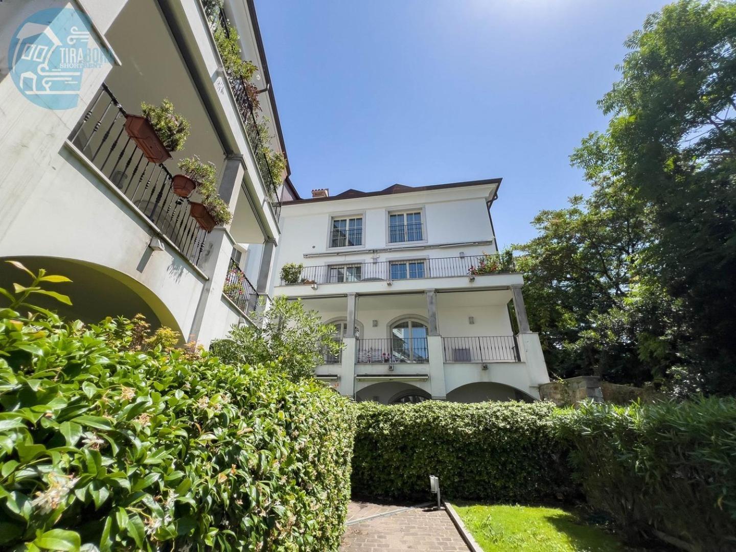 Ferienwohnung Cattedrale 5 Tirabora Short Rent Triest Exterior foto