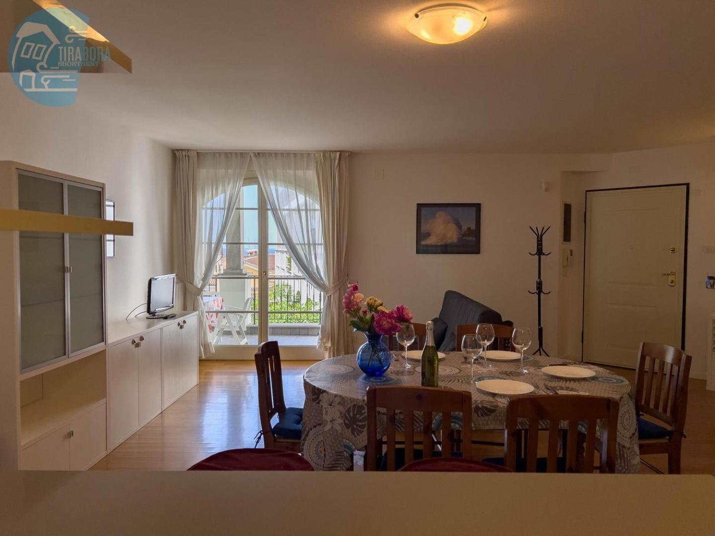 Ferienwohnung Cattedrale 5 Tirabora Short Rent Triest Exterior foto