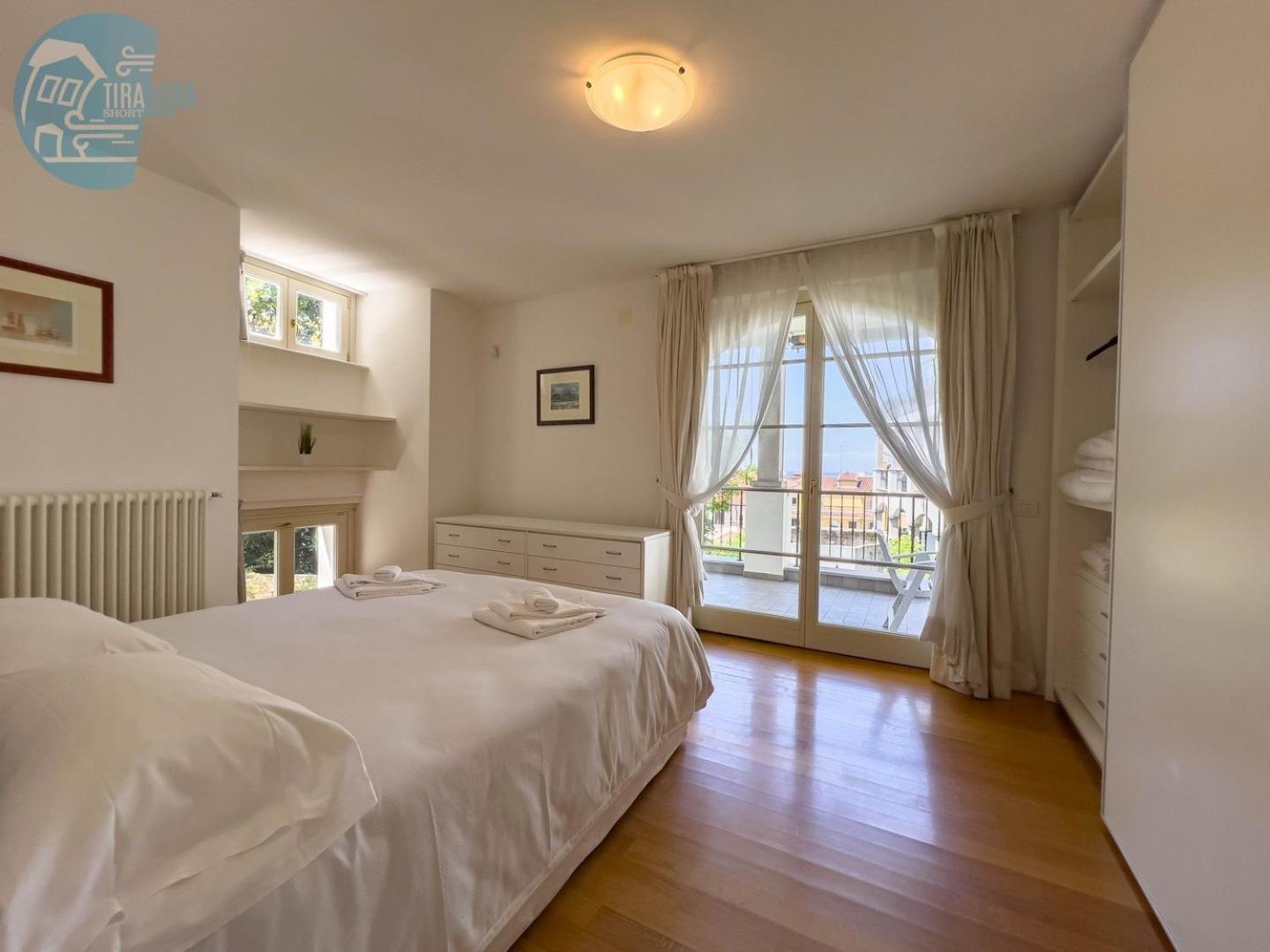 Ferienwohnung Cattedrale 5 Tirabora Short Rent Triest Exterior foto